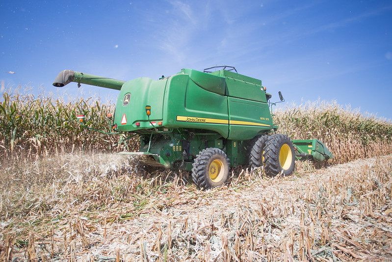 Vendas de máquinas agrícolas sobem 16,5% em outubro contra setembro