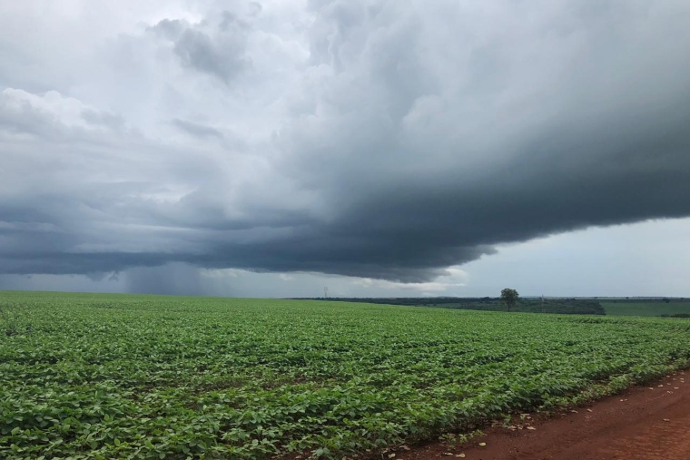 Com alertas de temporais, chuva retorna a alguns municípios de MT