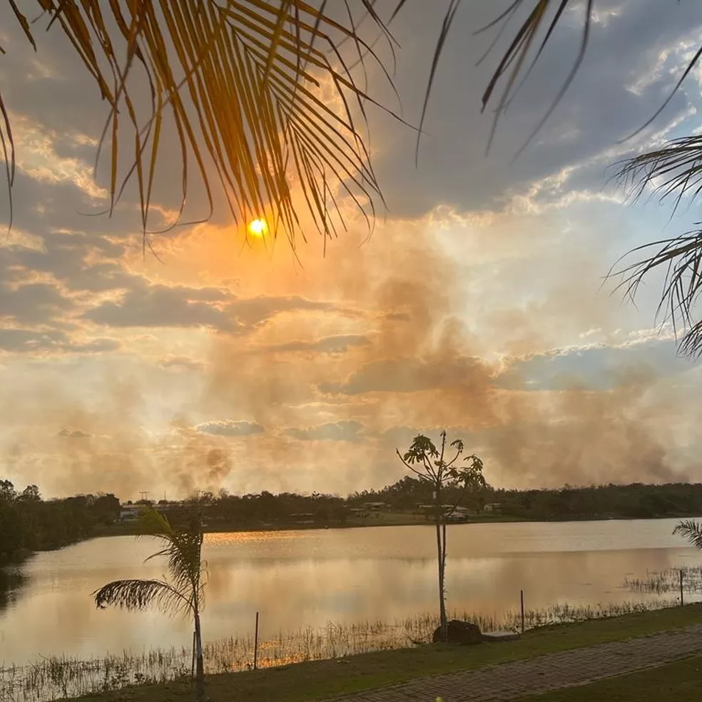 Bombeiros tentam controlar fogo na região do Lago de Manso há seis dias