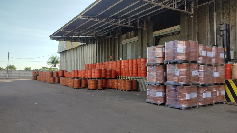 Agrotóxicos contrabandeados são incinerados em Mato Grosso