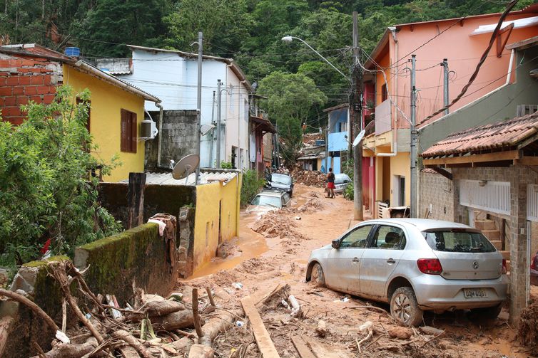 O que a tragédia no litoral de São Paulo mostra para o agronegócio de MT?