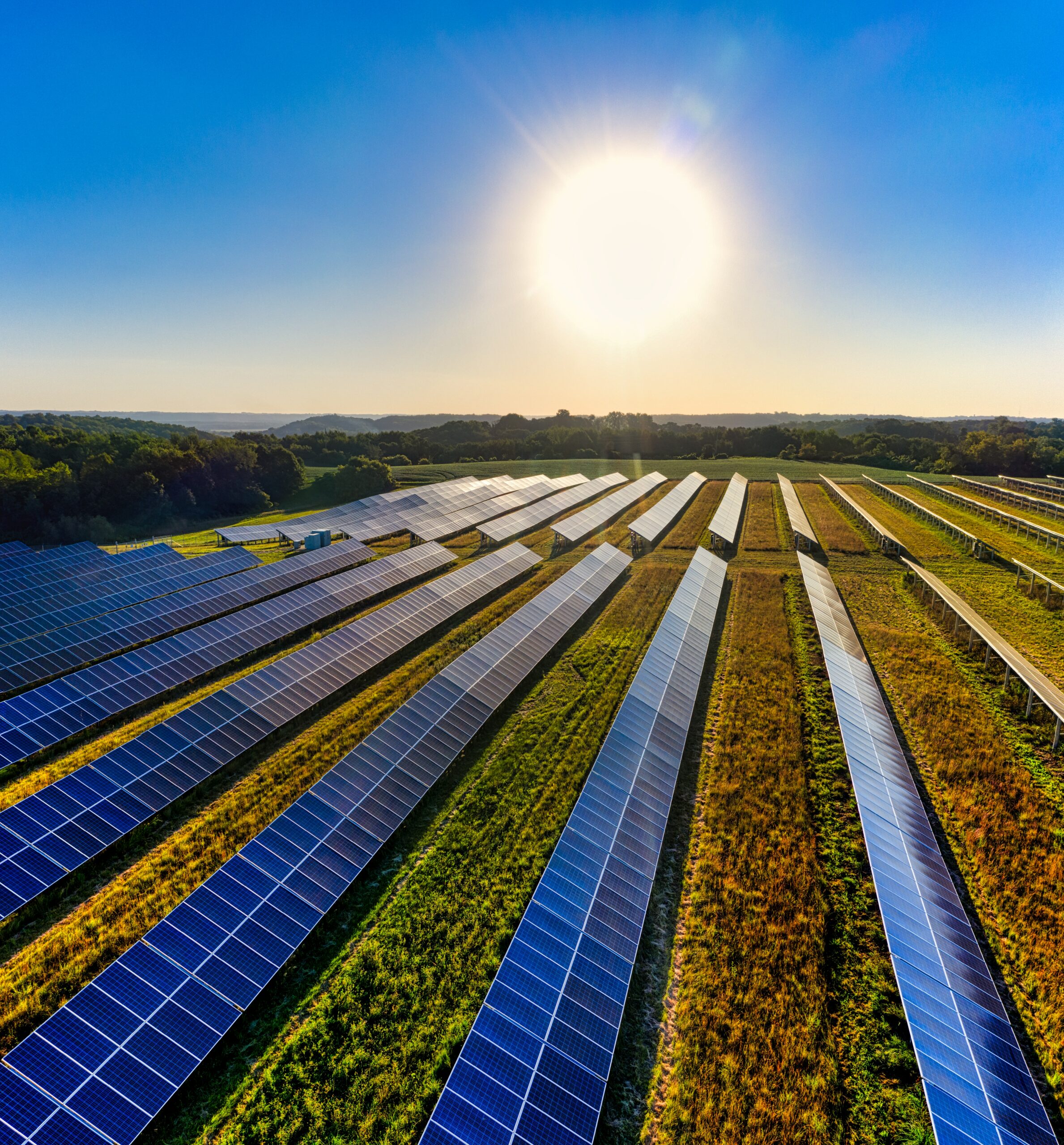 Governo zera impostos federais para painéis solares até 2026