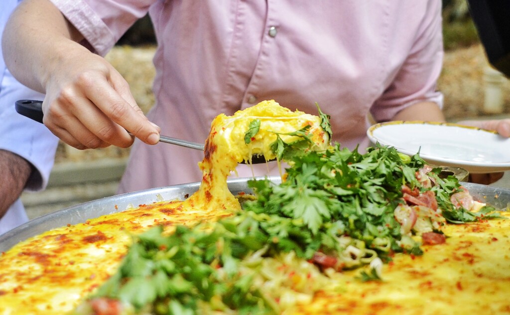 Cultivado há séculos, milho é a base da gastronomia no centro-oeste