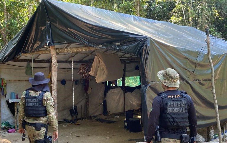 Garimpos ilegais são desmontados no Parque Nacional do Juruena (MT)