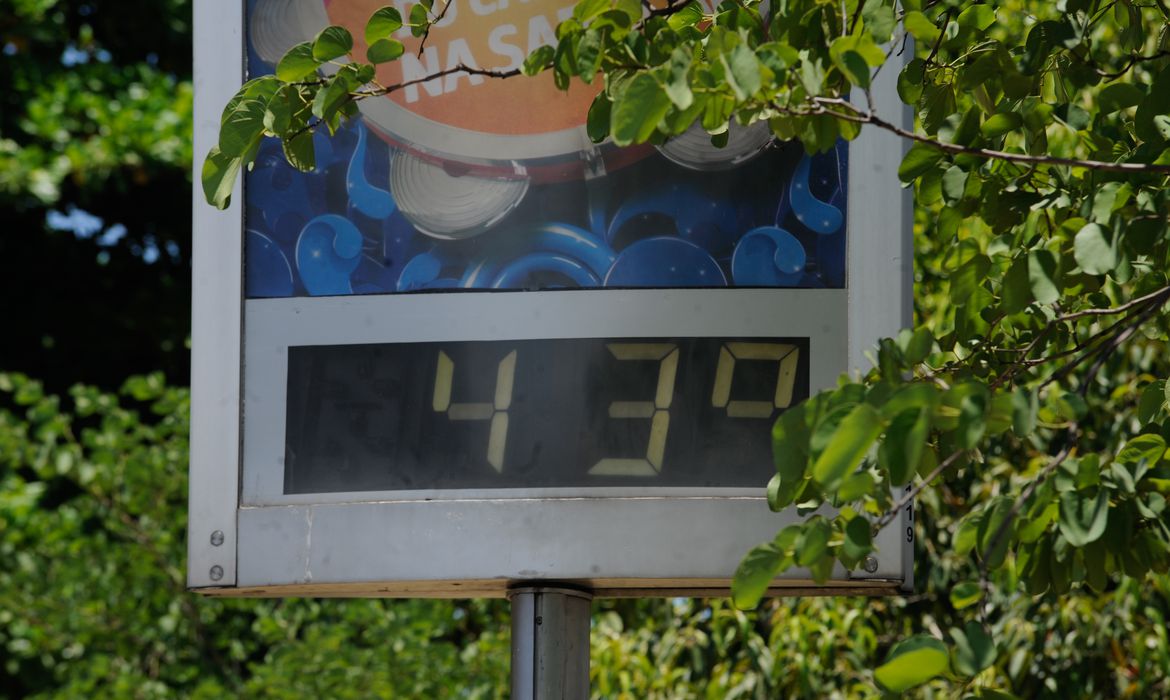 País pode alcançar 45ºC nesta semana; Centro-Oeste terá recordes