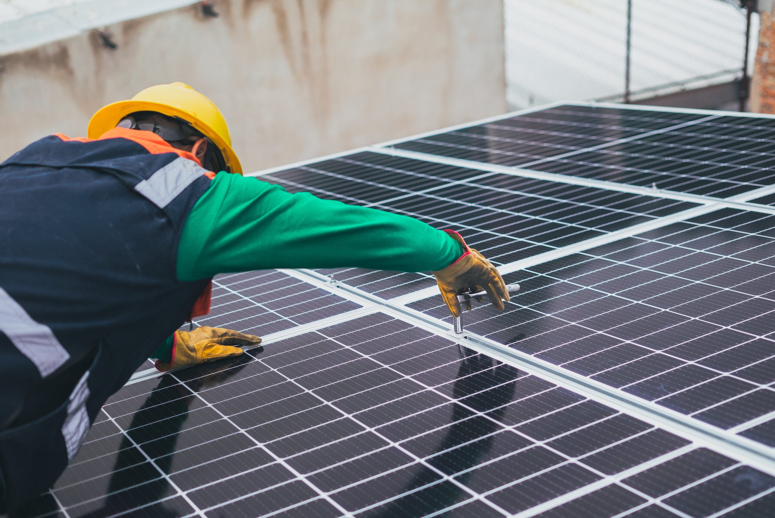 Geração solar distribuída continua crescendo e supera 24 GW instalados