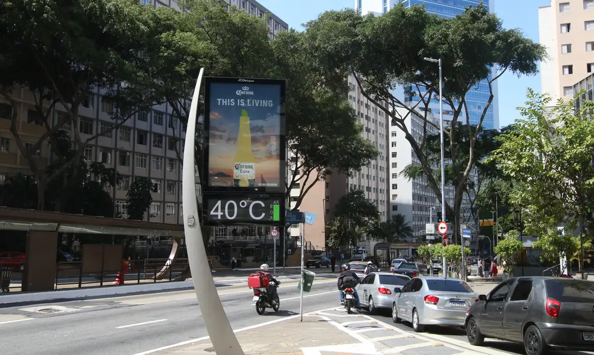 El Niño segue até o fim do verão, apontam modelos de clima