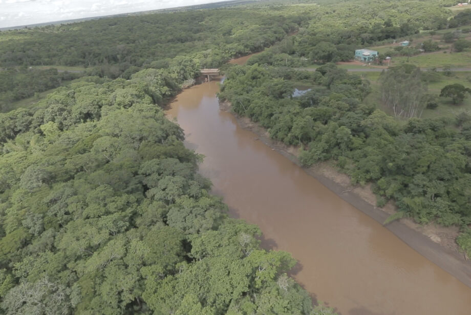 Águas de Bonito perdem transparência com desmatamento
