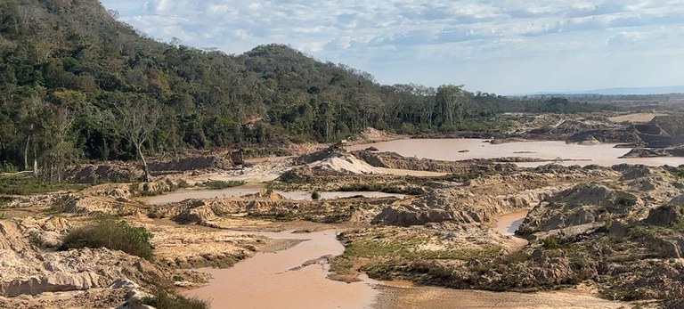 Operação combate garimpo ilegal em TI no Mato Grosso