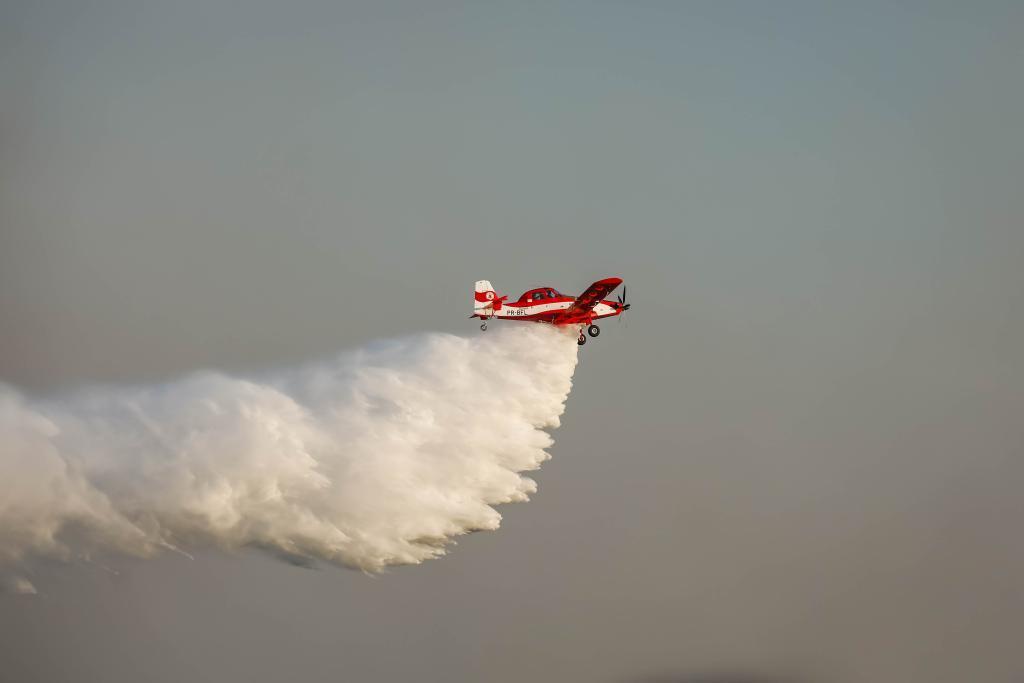 Combate a incêndios florestais lança 4,1 milhões de litros de água em MT