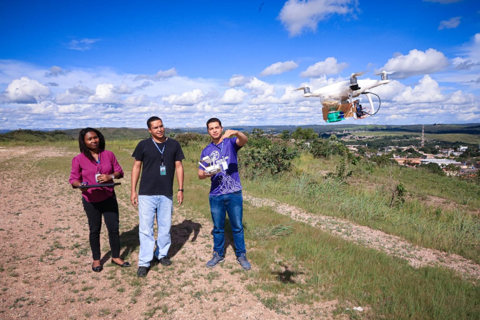 Escola do Futuro de Goiás cria drone que auxilia no reflorestamento