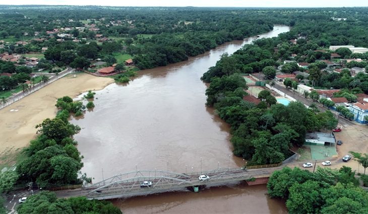 Rios Taquari e Aquidauana atingem nível de emergência