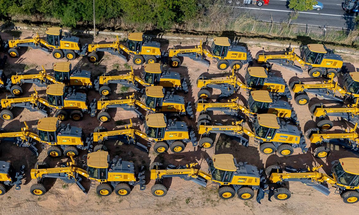 Diesel caro expõe desafios de adoção de máquinas elétricas no agro